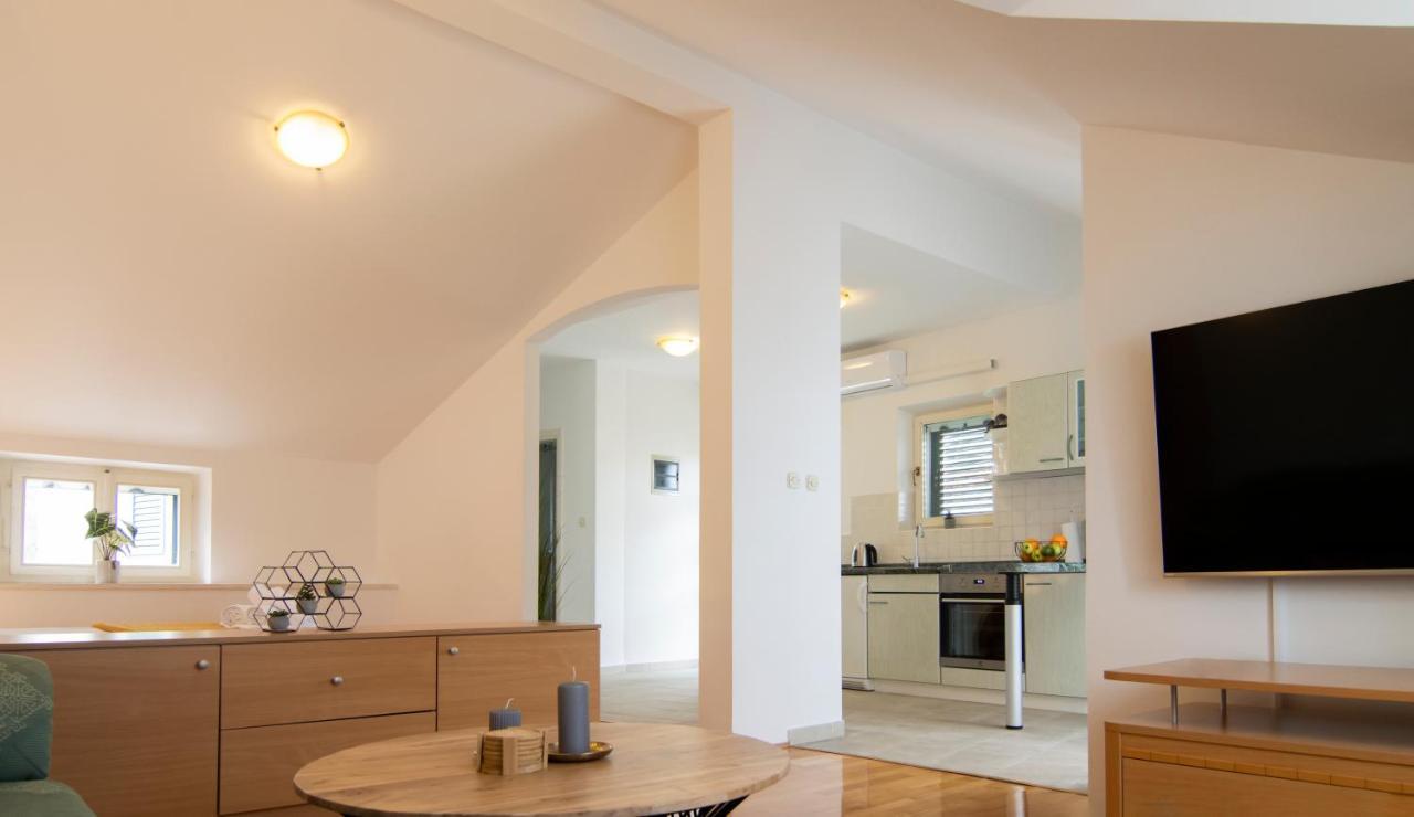 באסקה וודה Mozart Apartments מראה חיצוני תמונה