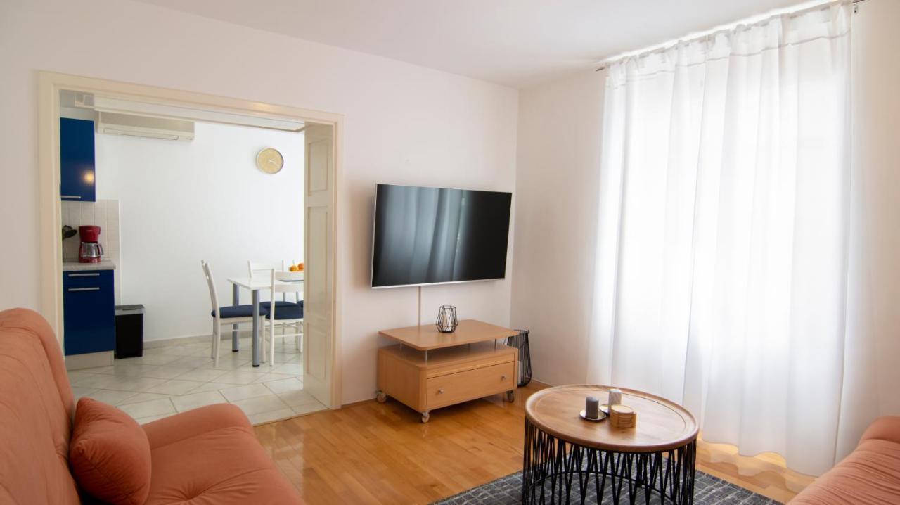 באסקה וודה Mozart Apartments מראה חיצוני תמונה