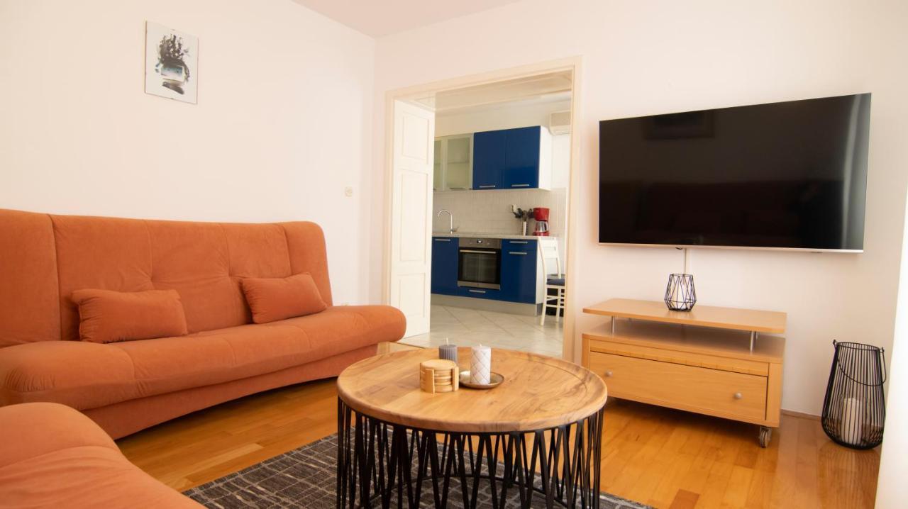 באסקה וודה Mozart Apartments מראה חיצוני תמונה